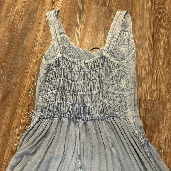 NWOT Italian blue long dress with gorgeous bodice details - Picture 9 of 9